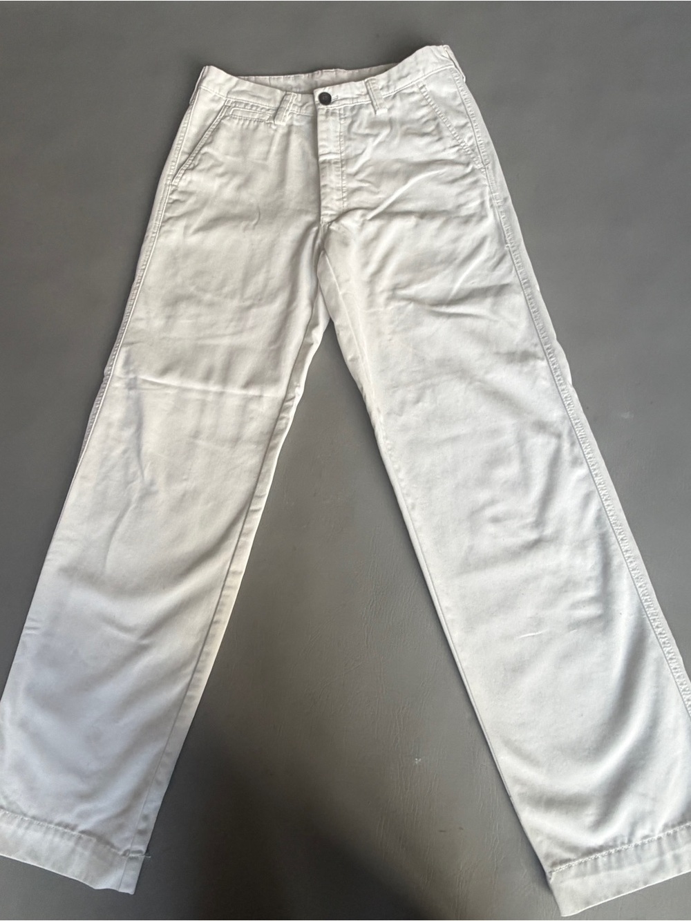 Life Khaki by Haggar men’s white relaxed straight pants 30x32